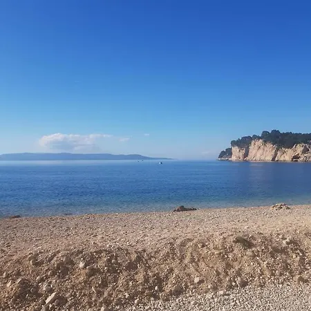 Miskovic アパート *